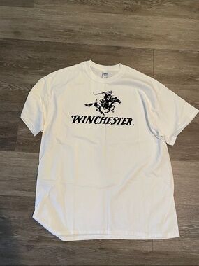 Vintage Winchester Gildan White Graphic T Shirt Size Large
